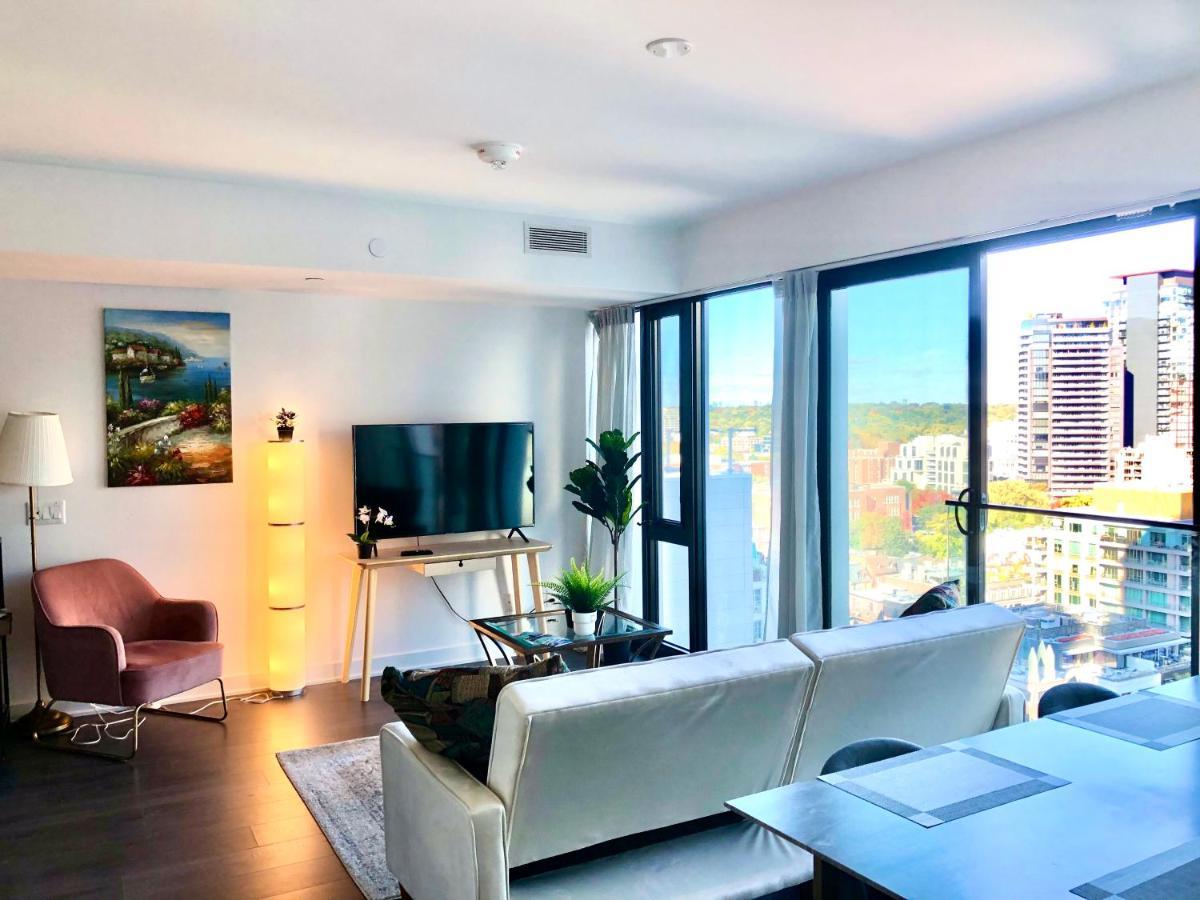 2 Bedroom Plus Den Condo Toronto Eksteriør bilde