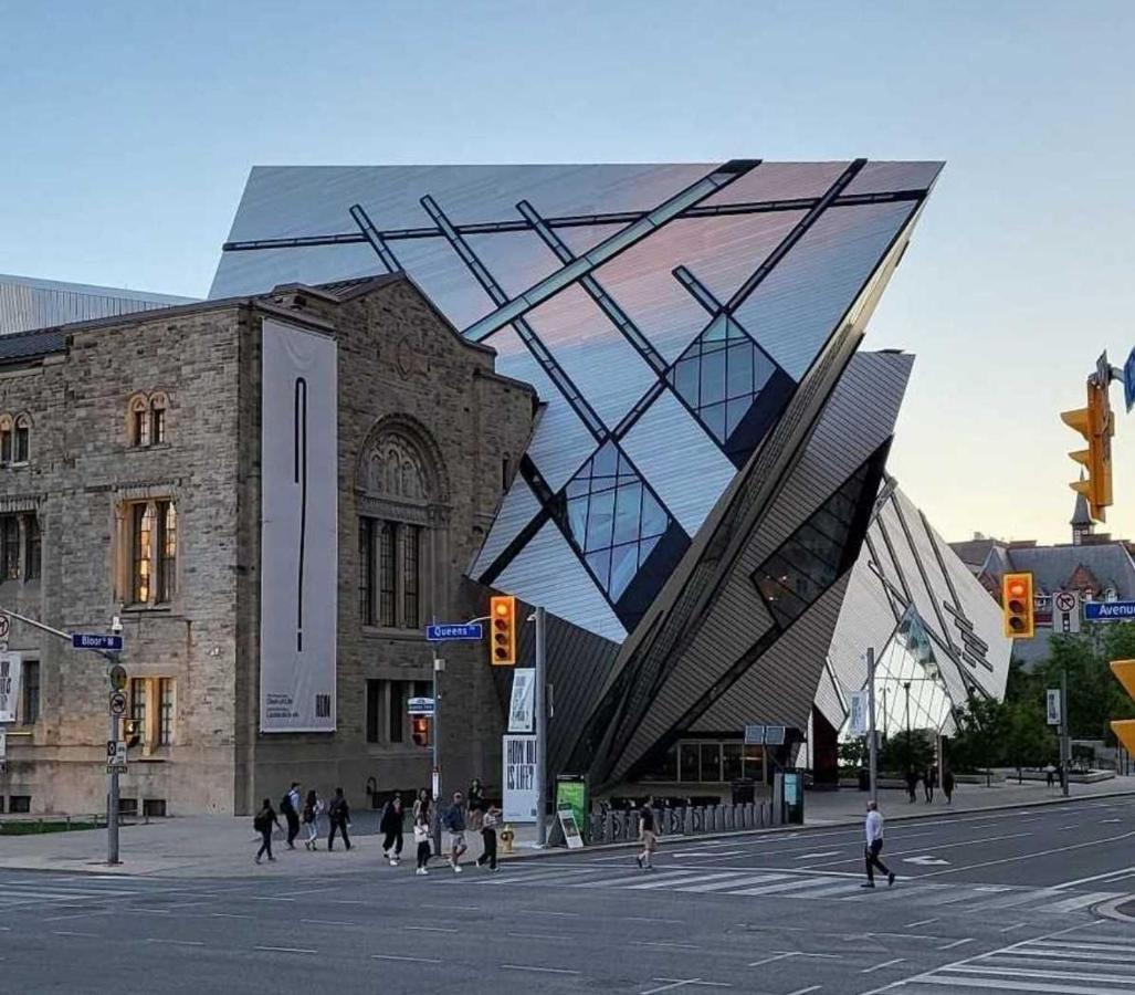 2 Bedroom Plus Den Condo Toronto Eksteriør bilde